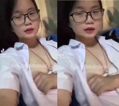 Em học sinh còn trẻ đã muốn địt